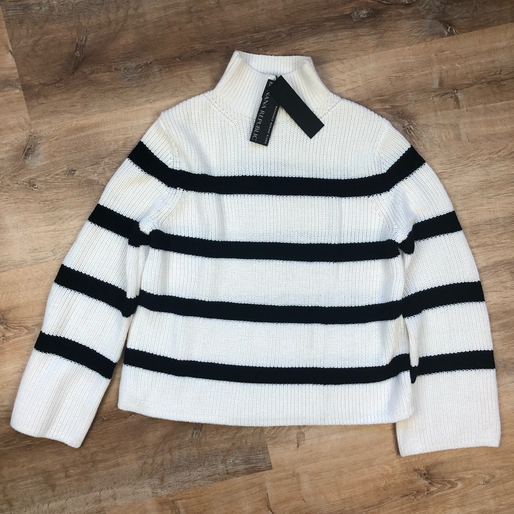 Banana Republic Sweater Soft Merino Wool Black White Stripes NEW XS